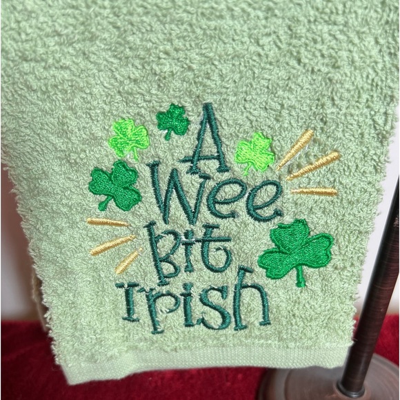 Irish St. Patrick’s Day Green embroidered kitchen towel,A Wee bit Irish st pat - Picture 5 of 6